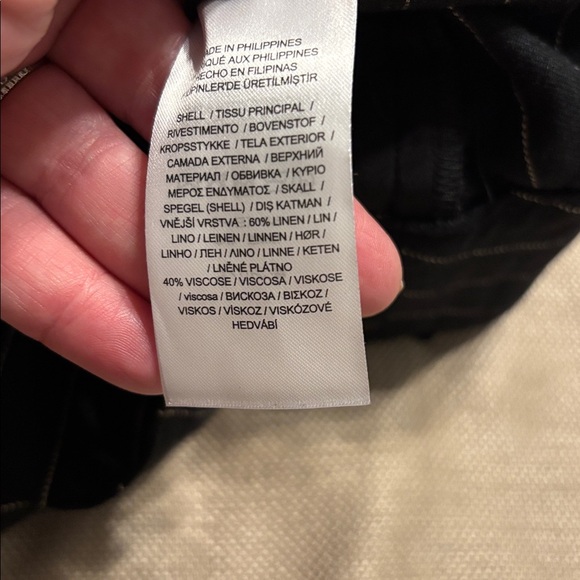 Lauren Ralph Lauren Plus Pinstripe Linen Blend Shorts - Picture 10 of 11